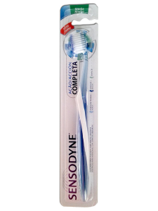 Sensodyne  Escova Dentes Media Ação Completa Sensodyne  Escova Dentes Media Ação Completa